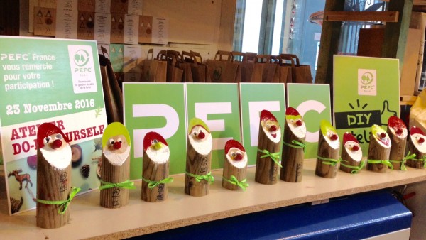 Déco de Noël en bois PEFC